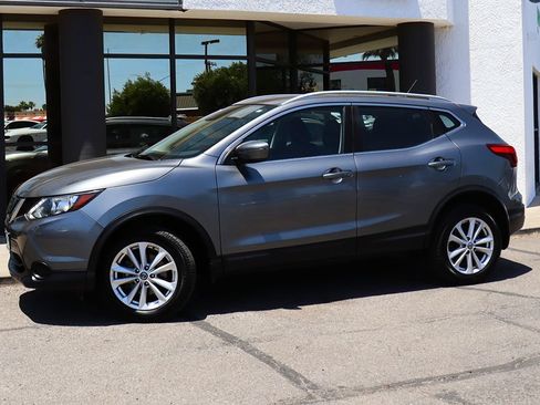 Used 2019 Nissan Rogue Sport SV FWD image 4
