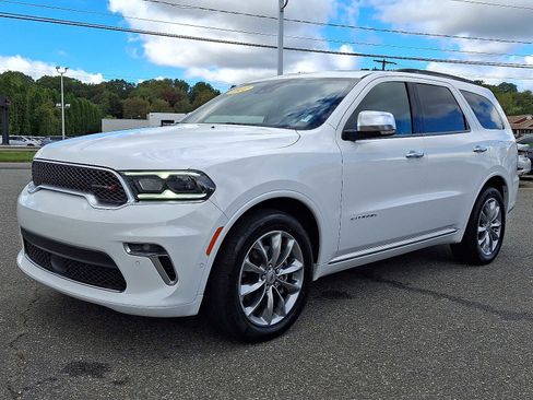 Certified 2022 Dodge Durango Citadel image 3
