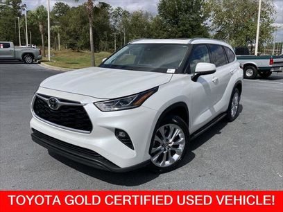 Certified 2022 Toyota Highlander Limited