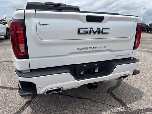 Used 2024 GMC Sierra 1500 Denali Ultimate AWD/4WD image 12