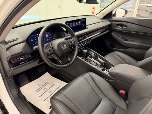 Used 2025 Honda Accord EX-L image 35