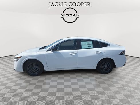 New 2026 Nissan Sentra SV w/ SV Convenience Package FWD image 8