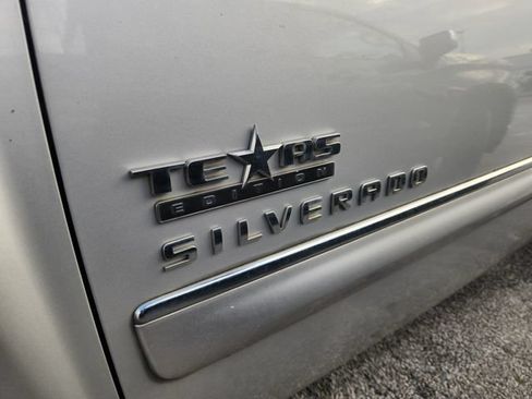 Used 2011 Chevrolet Silverado 1500 LT w/ Texas Edition RWD image 10