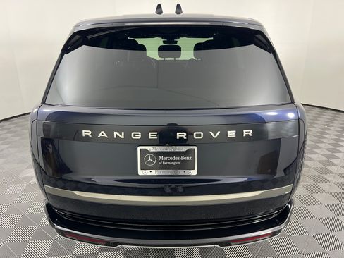 Used 2025 Land Rover Range Rover SE AWD/4WD image 11