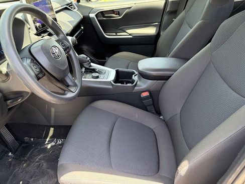 Certified 2024 Toyota RAV4 LE AWD/4WD image 22