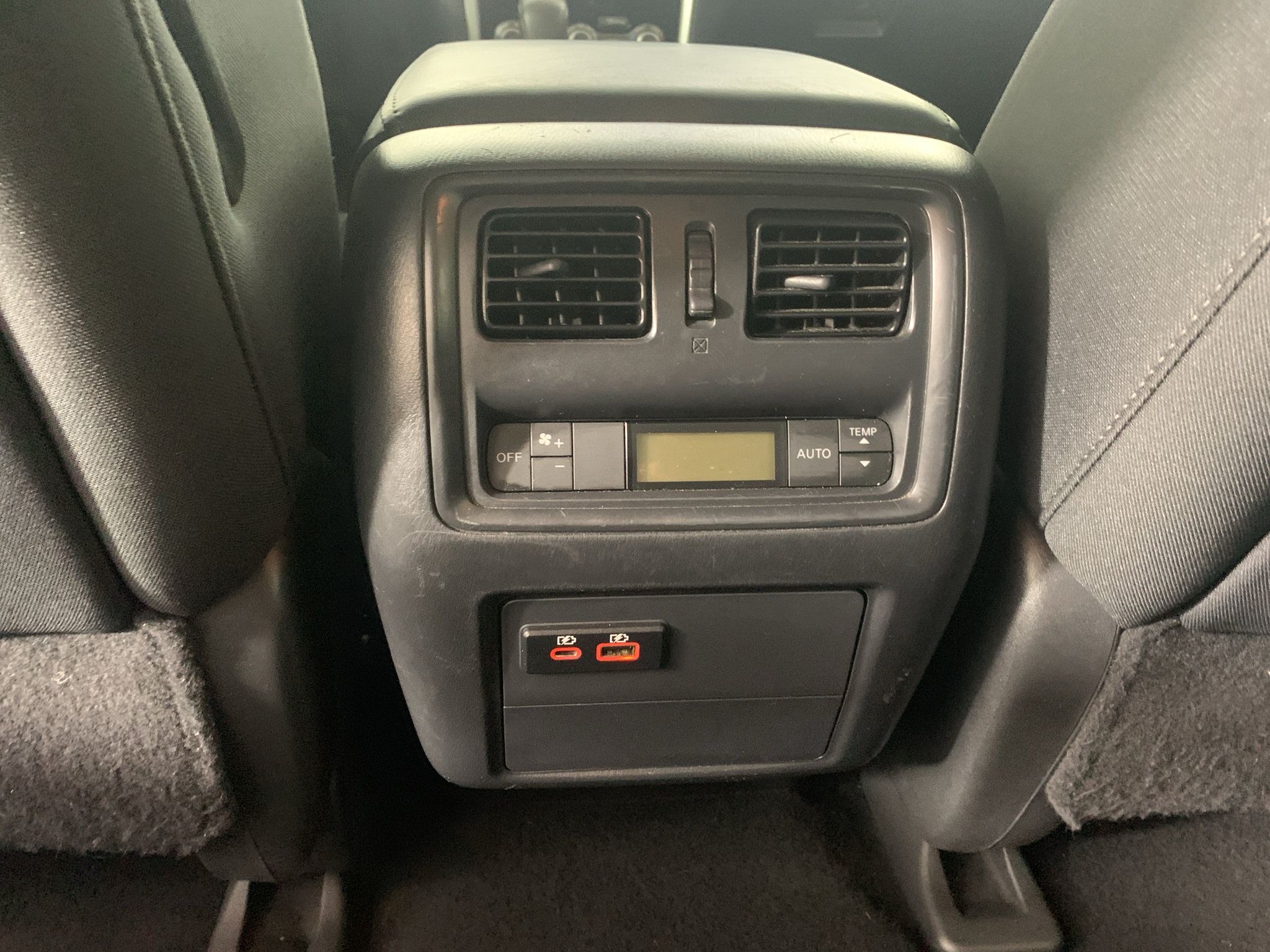 Used 2019 Nissan Pathfinder SV w/ Cargo Package FWD image 31
