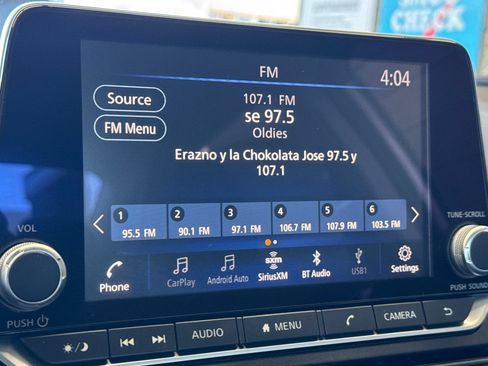 Used 2025 Nissan Altima 2.5 SV FWD image 17