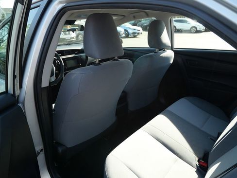 Used 2017 Toyota Corolla L w/ Carpet Mat Package (TMS) FWD image 23