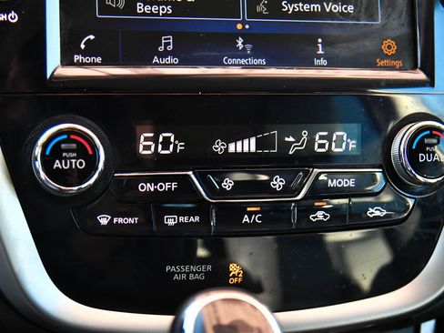 Used 2023 Nissan Murano SV image 22