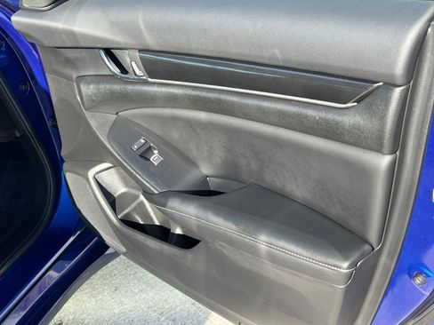 Used 2022 Honda Accord Sport image 14