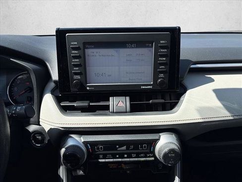 Certified 2020 Toyota RAV4 XLE w/ Convenience Package FWD image 10