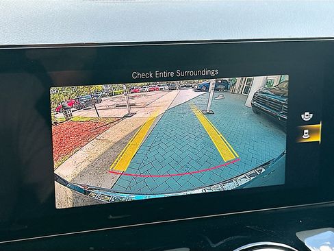 Used 2023 Mercedes-Benz GLA 250 4MATIC image 14