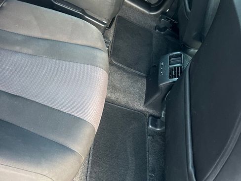 Used 2013 MAZDA MAZDA5 Touring image 17