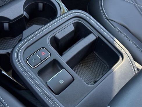 Used 2025 Ford Mustang Mach-E Select image 19