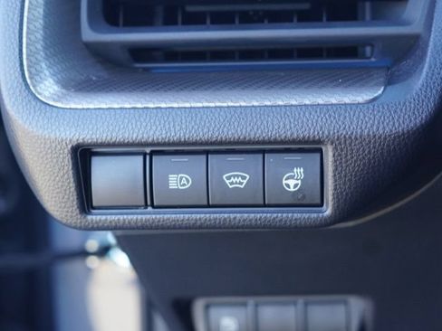 Used 2026 Toyota Prius XLE FWD image 17