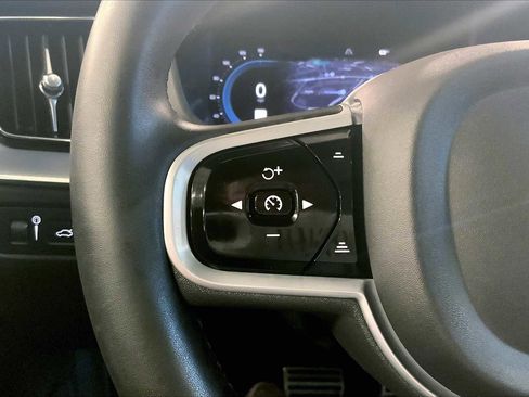 Used 2022 Volvo XC60 T8 R-Design w/ Advanced Package image 23