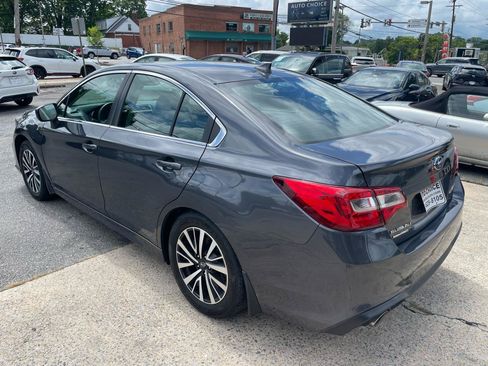 Used 2018 Subaru Legacy 2.5i Premium AWD/4WD image 9