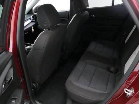 Certified 2024 Chevrolet Trax LS image 25