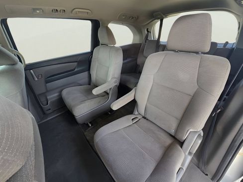 Used 2013 Honda Odyssey LX image 15