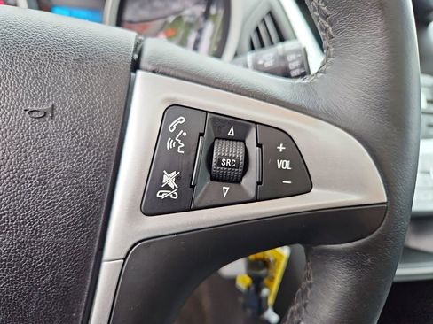 Used 2017 Chevrolet Equinox Premier w/ Enhanced Convenience Package FWD image 12