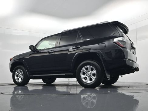 Used 2016 Toyota 4Runner SR5 AWD/4WD image 42
