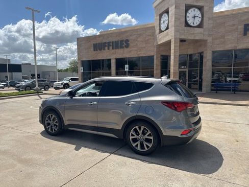Used 2017 Hyundai Santa Fe Sport image 1