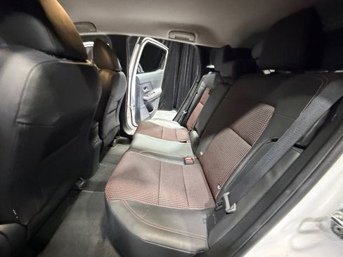 Used 2025 Nissan Kicks SR FWD image 17