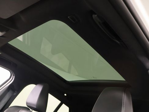 Used 2025 BMW X2 xDrive28i image 15