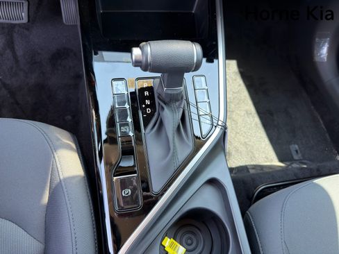 New 2026 Kia Niro LX FWD image 18