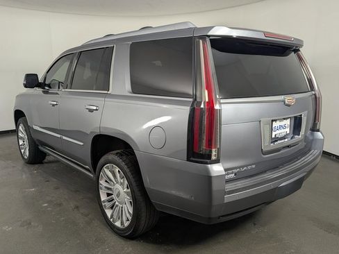 Used 2018 Cadillac Escalade Platinum image 6