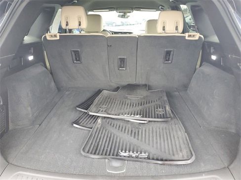 Used 2018 Cadillac XT5 FWD image 7