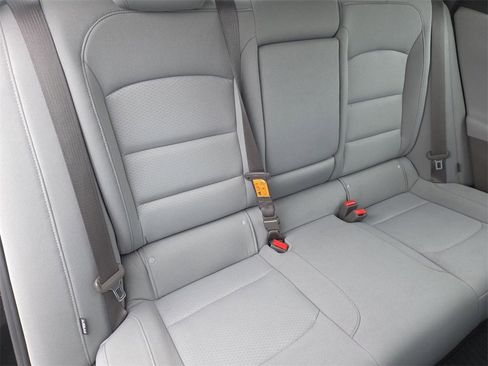 Used 2019 Chevrolet Malibu LT w/ LPO, Convenience Package 2 image 17