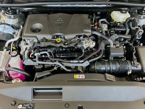 New 2025 Toyota Camry SE w/ Convenience Package FWD image 8