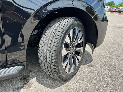 New 2027 Ford Expedition Platinum AWD/4WD image 6