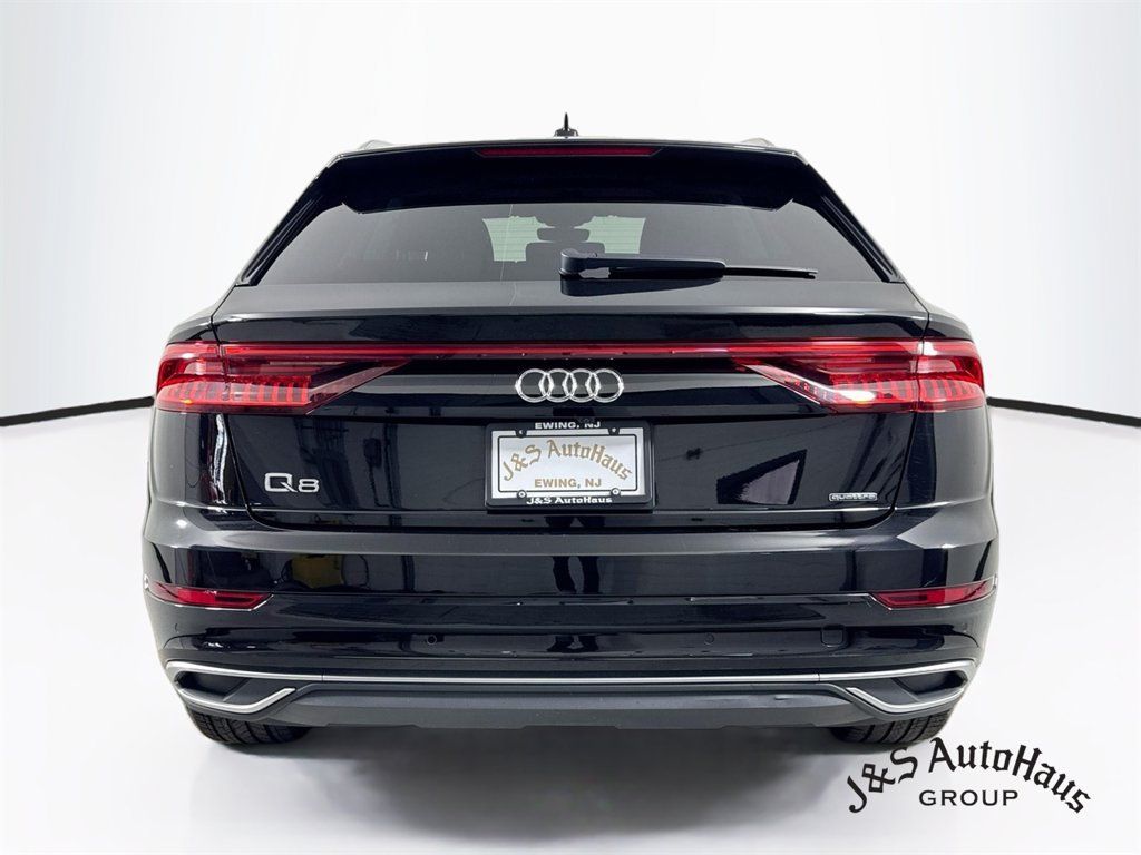 Used 2022 Audi Q8 Premium Plus w/ Premium Plus Package AWD/4WD image 6