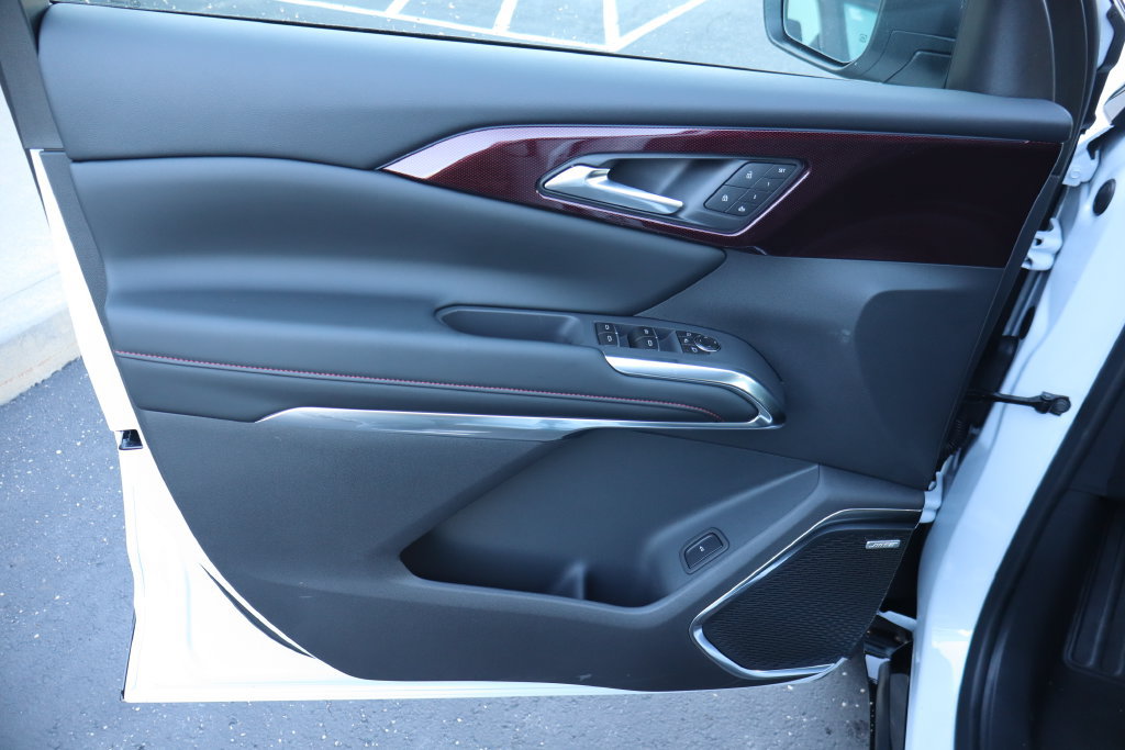 New 2027 Chevrolet Traverse RS AWD/4WD image 4