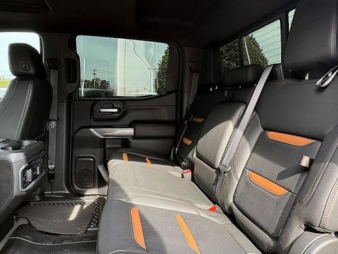 Used 2021 GMC Sierra 1500 AT4 w/ AT4 Preferred Package image 10