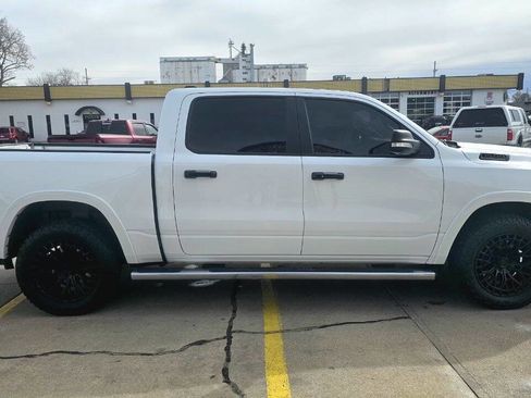Used 2020 RAM 1500 Laramie AWD/4WD image 5
