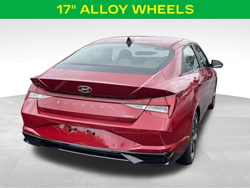 Used 2023 Hyundai Elantra Limited w/ Cargo Package FWD image 9