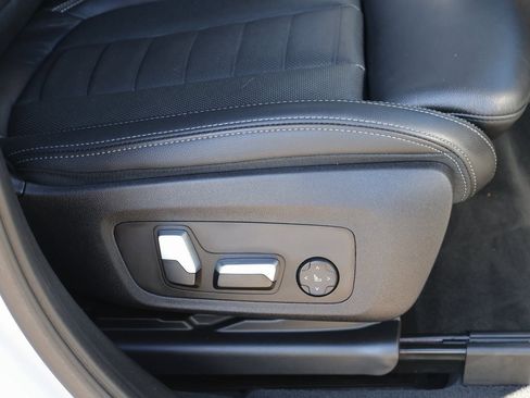 Used 2020 BMW X3 xDrive30i w/ Premium Package image 11