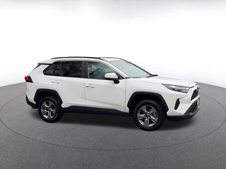 Used 2025 Toyota RAV4 XLE video 2
