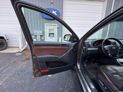 Used 2011 Hyundai Veracruz Limited image 20