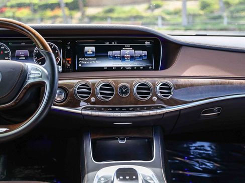 Used 2016 Mercedes-Benz S 550 4MATIC Sedan image 20
