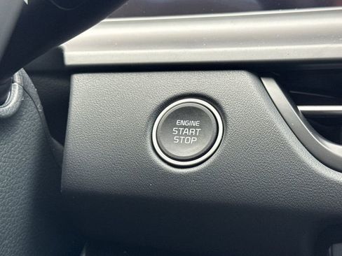 New 2026 Kia Seltos EX FWD image 23