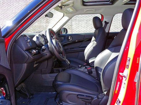 Used 2021 MINI Cooper Countryman S w/ Storage Package image 13