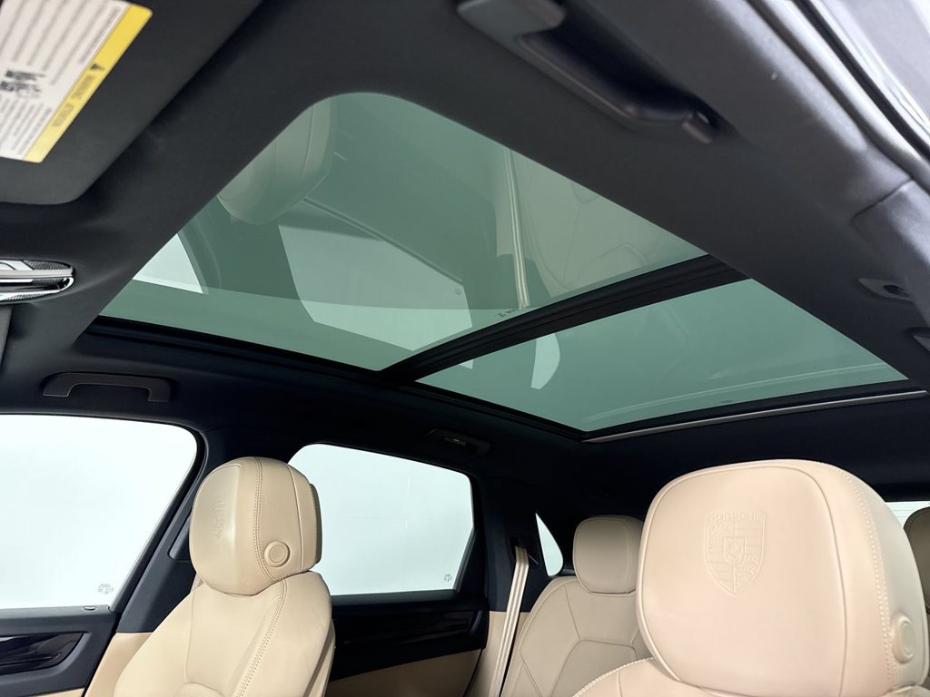 Certified 2023 Porsche Cayenne AWD/4WD image 42