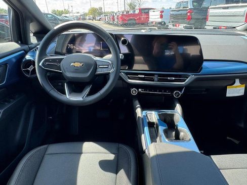 New 2026 Chevrolet Equinox EV LT image 6