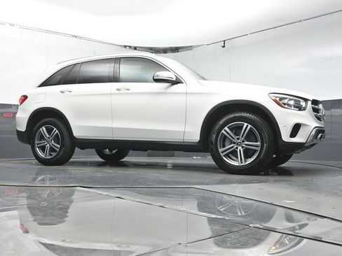 Used 2022 Mercedes-Benz GLC 300 GLC 300 w/ Premium Package Lite image 29