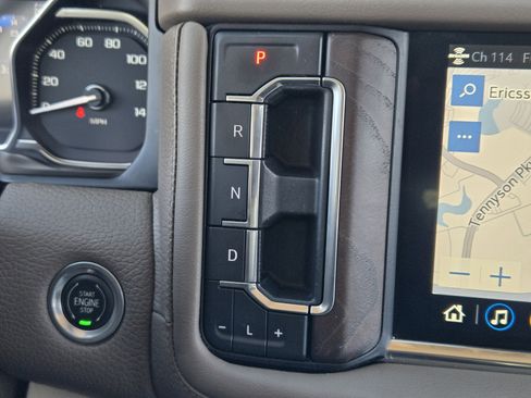 Used 2021 GMC Yukon XL Denali w/ Denali Premium Package image 22