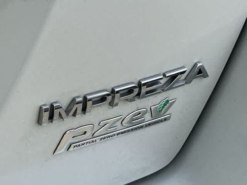 Used 2013 Subaru Impreza 2.0i Limited AWD/4WD image 17